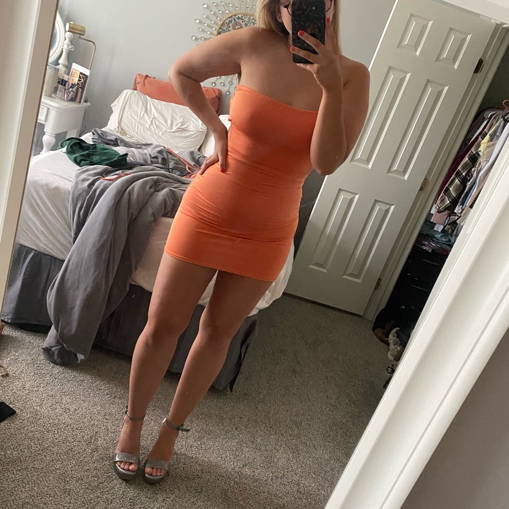 Slinky Lace Up Back Bodycon Dress - Picture 2 of 4